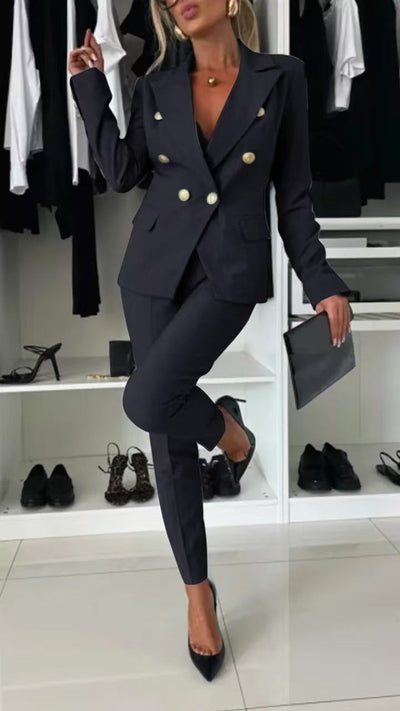 Maya - Ikonischer Slim-Schnitt Eleganz