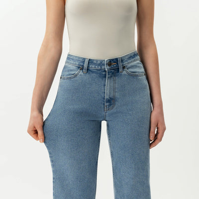 NAYA | Relaxed ComfortDenim™ Jeans