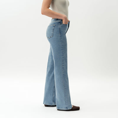 NAYA | Relaxed ComfortDenim™ Jeans