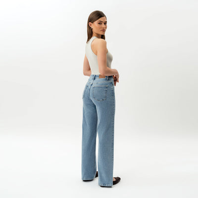 NAYA | Relaxed ComfortDenim™ Jeans