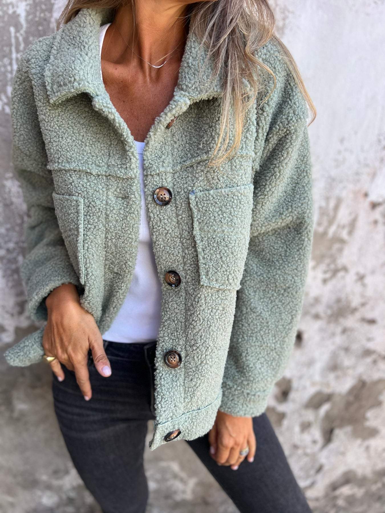 Alizée | Gemütliche Jacke mit Knöpfen