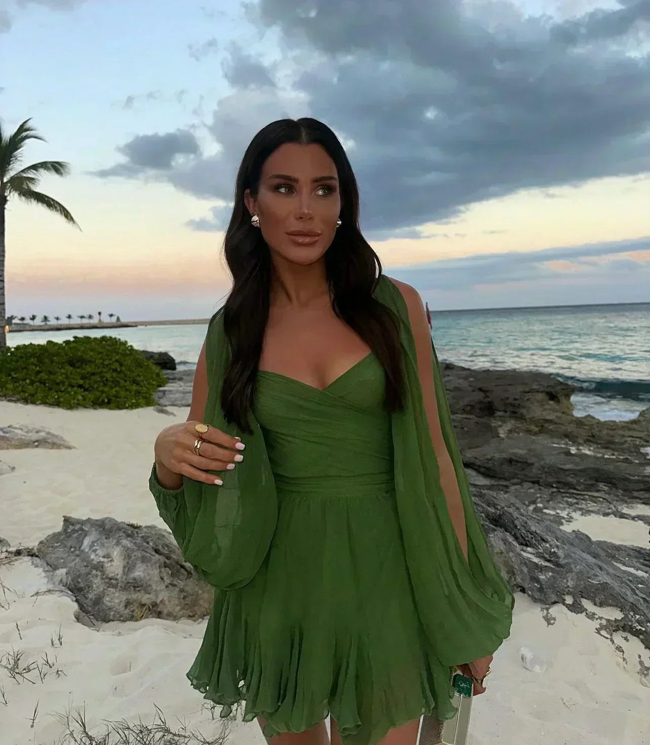 Layla | Lekfull minikjole med ballongermer