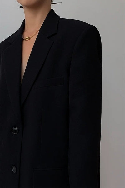 LISA | plissert blondekjole + blazer