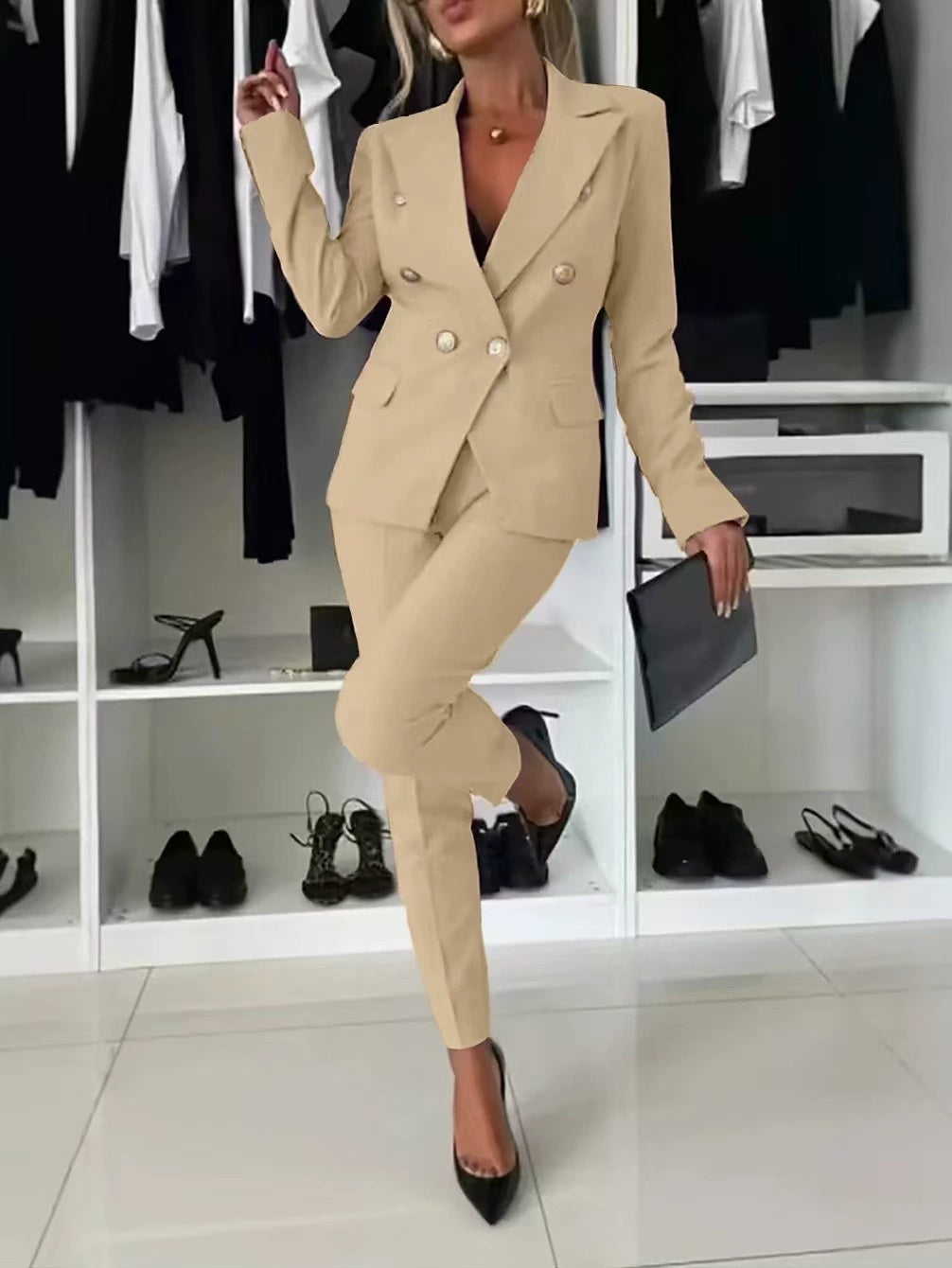 Maya - Ikonischer Slim-Schnitt Eleganz