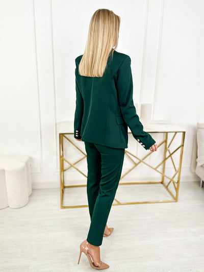 Maya - Ikonischer Slim-Schnitt Eleganz