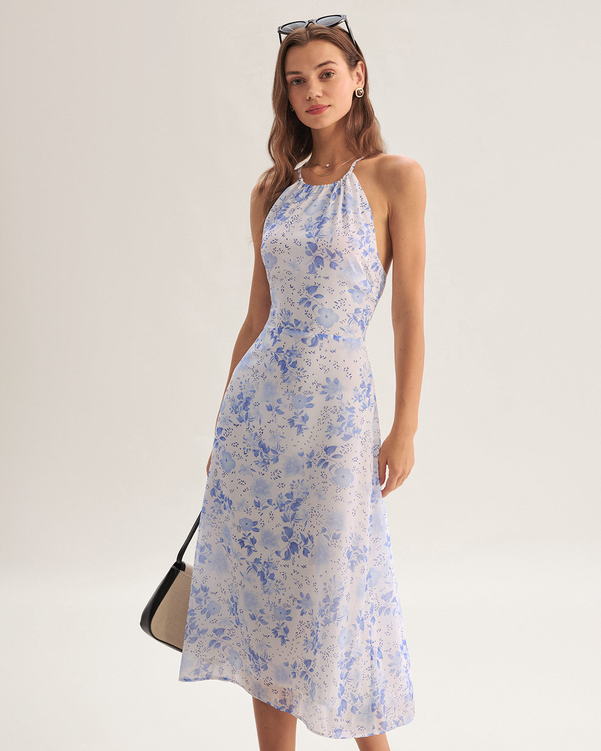 CHAYNA | Blå blomstret midikjole