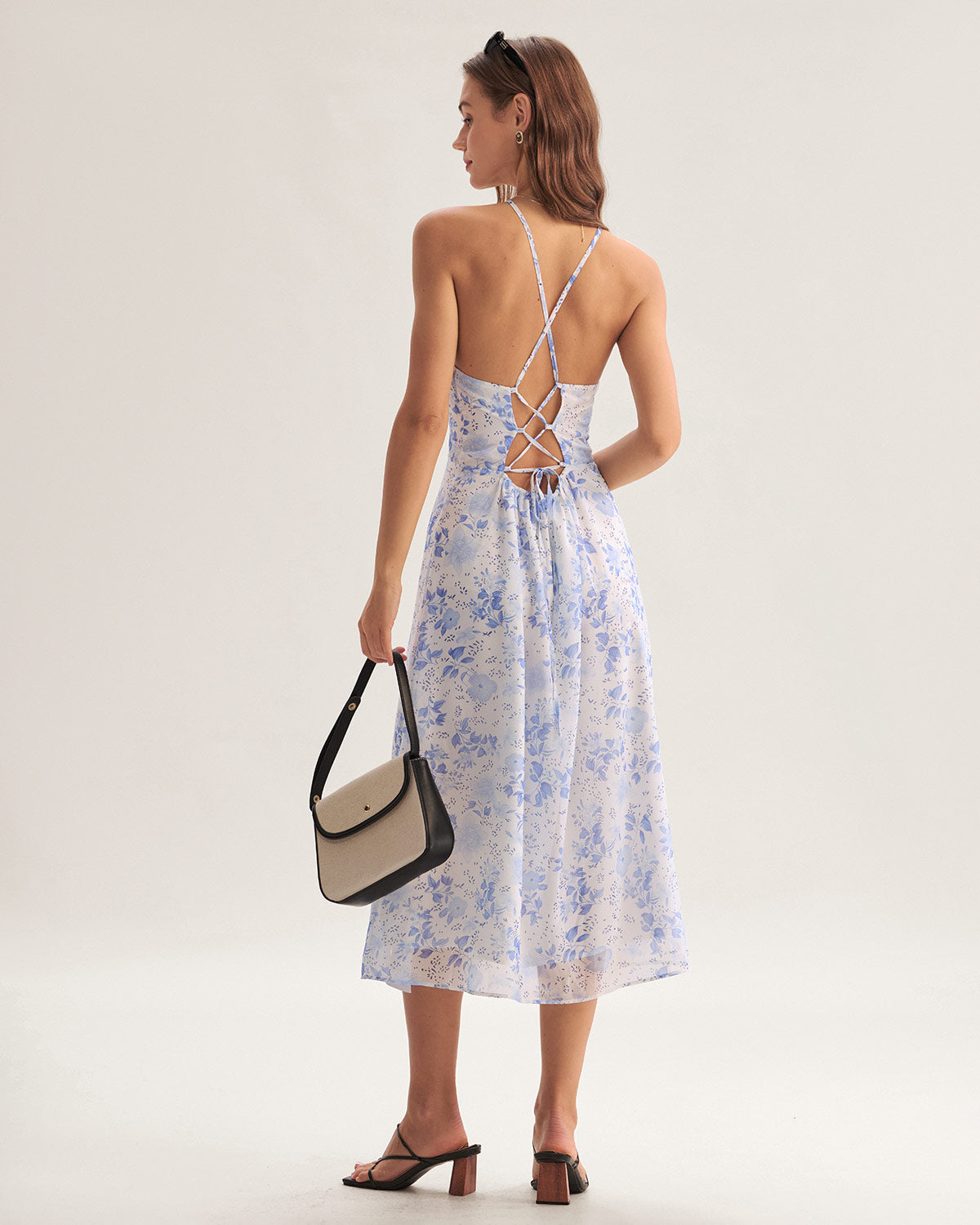 CHAYNA | Blå blomstret midikjole
