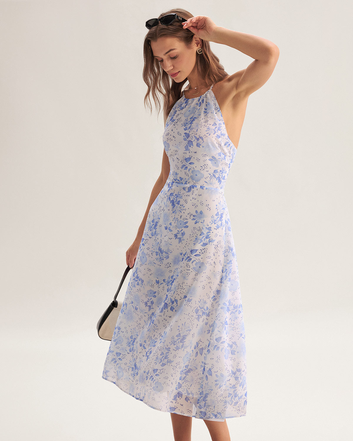 CHAYNA | Blå blomstret midikjole